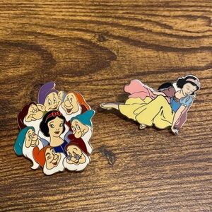 Snow White pins